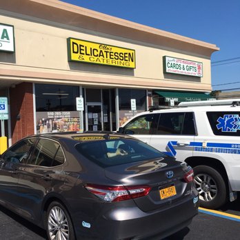 Otto's Delicatessen - a car parked in front of a store - Delis Near Me - Wantagh, New York Otto's Delicatessen - a car parked in front of a store - Delis Near Me - Wantagh, New York