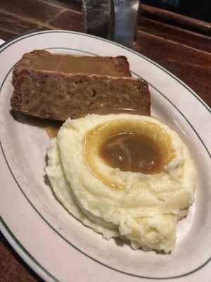 Luke's Bar & Grill by null