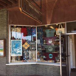 Tahoe Truckee T-Shirtery - Front of Store