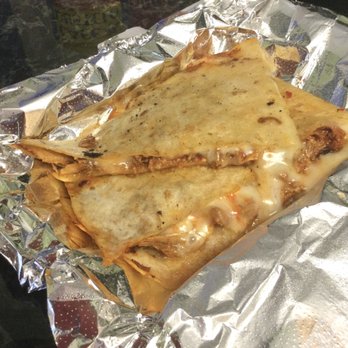 Pacos FreshMex - Chicken quesadilla - Mexican Near Me Pacos FreshMex - Chicken quesadilla - Mexican Near Me
