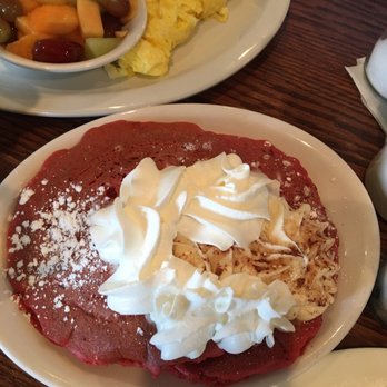The Jagged Fork - Red velvet pancakes - Breakfast & Brunch Near Me - Grosse Pointe, Michigan The Jagged Fork - Red velvet pancakes - Breakfast & Brunch Near Me - Grosse Pointe, Michigan