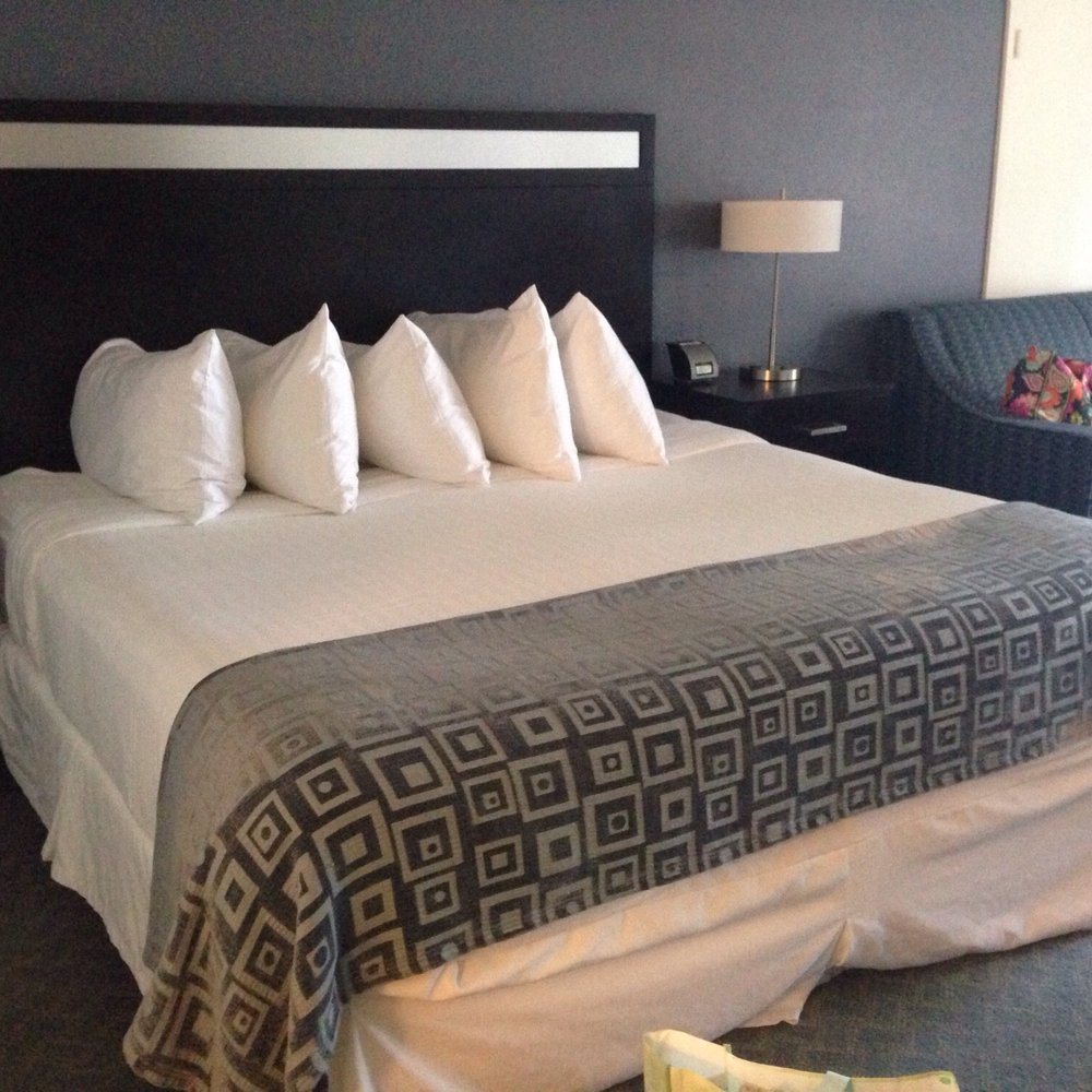 Beach House - King bed - Hotels Near Me - Hilton Head, South Carolina
