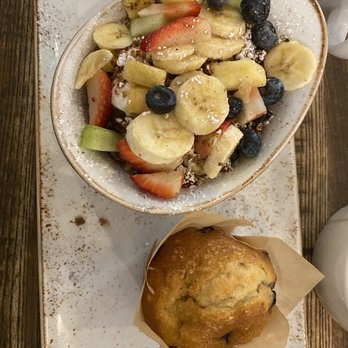 First Watch - Sunrise Granola Bowl - Breakfast & Brunch Near Me - Sunrise, Florida First Watch - Sunrise Granola Bowl - Breakfast & Brunch Near Me - Sunrise, Florida