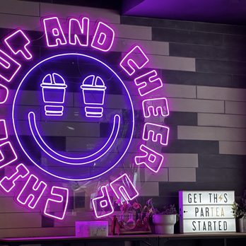 Chillin' - a neon sign with a smiley face - Bubble Tea Near Me - Whittier, California Chillin' - a neon sign with a smiley face - Bubble Tea Near Me - Whittier, California