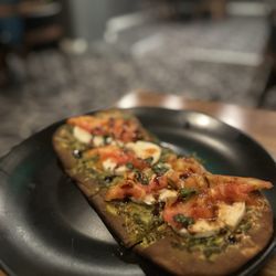 Oggie's Kitchen & Bar - Margarita Flatbread