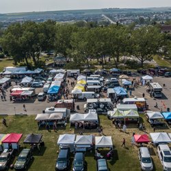 Airdrie Farmers Market - Beautiful Jensen park and the Airdrie Farmers Market!
