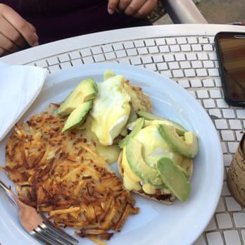 Cafe Elysa - Carlsbad Benedict! - Coffee & Tea Near Me - Carlsbad, California