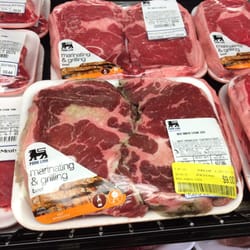 Food Lion - More old meat in bin