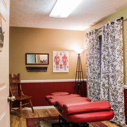 Healing Hands Body Therapy - Modern massage table for medical massage, pain relief massage, injury massage,