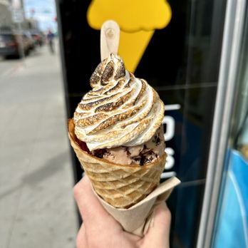 Wild Scoops - Baked Alaska - Ice Cream & Frozen Yogurt Near Me - Anchorage, Alaska Wild Scoops - Baked Alaska - Ice Cream & Frozen Yogurt Near Me - Anchorage, Alaska