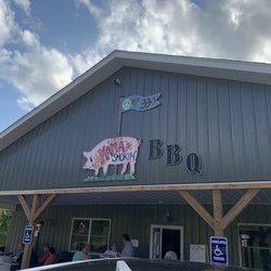 Mama's Smokin' BBQ
