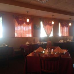 Masala House dining area.