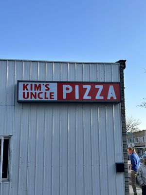 Kim's Uncle Pizza by null