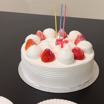 Sunmerry Bakery - Strawberry Cake. A real crowd pleaser! - Bakeries Near Me - Irvine, California