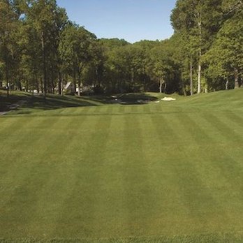 Expert Lawn Care - a view of a golf course - Landscaping Near Me Expert Lawn Care - a view of a golf course - Landscaping Near Me