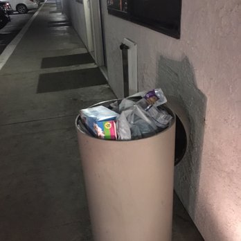 Park Inn Motel - Trash - Hotels Near Me - Tracy, California Park Inn Motel - Trash - Hotels Near Me - Tracy, California