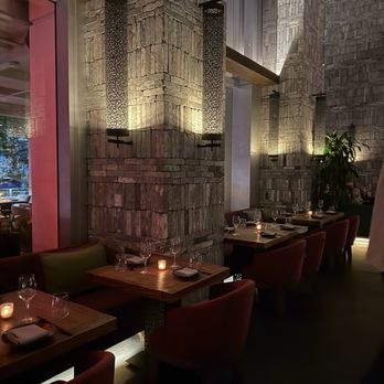 Hutong - Chinese Near Me - Miami, Florida Hutong - Chinese Near Me - Miami, Florida