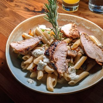 GRANVILLE - Chicken penne - New American Near Me - Pasadena, California