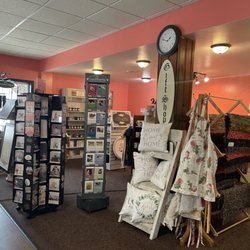 Dutchmaid Eatery & Gifts