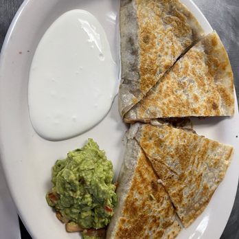 Xinantecatl Restaurant - Asada quesadillas - American Near Me - Fresno, California Xinantecatl Restaurant - Asada quesadillas - American Near Me - Fresno, California