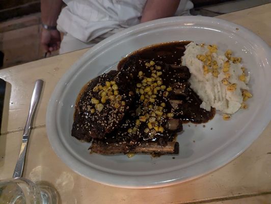 Layla's Restaurante by null