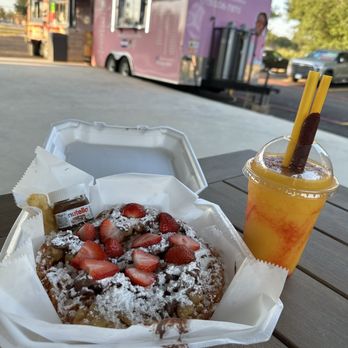 Camila Sweets - Simplemente delicioso, la mangonada hecha de mango natural. - Desserts Near Me - Winter Park, Florida Camila Sweets - Simplemente delicioso, la mangonada hecha de mango natural. - Desserts Near Me - Winter Park, Florida