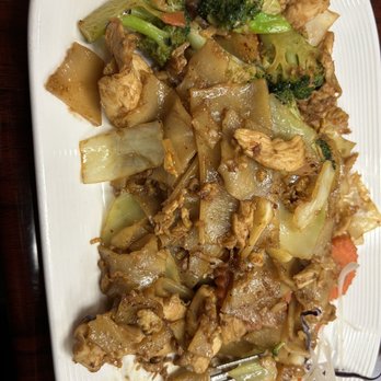 Thai Spicy - Pad see ew - Sushi Bars Near Me - Deerfield, Ohio Thai Spicy - Pad see ew - Sushi Bars Near Me - Deerfield, Ohio