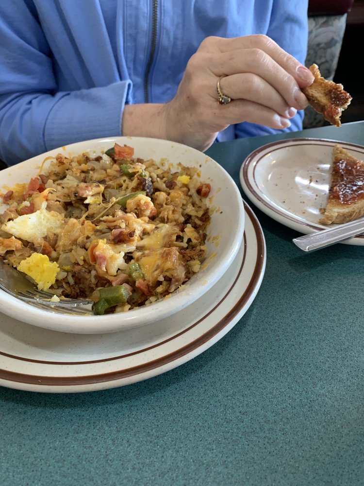 FREDONIA FAMILY RESTAURANT Updated August 2024 29 Reviews 217 Highland Dr, Fredonia