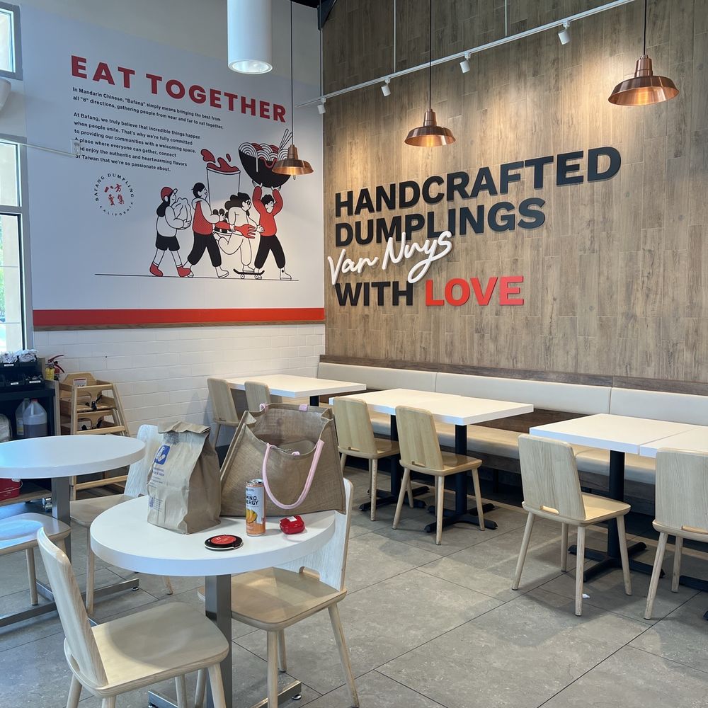 Bafang Dumpling - Dining room - Taiwanese Near Me - Van Nuys, California