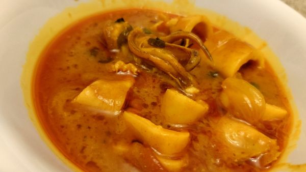 Sin Ming Roti Prata Faisal & Aziz Curry Muslim Food by null