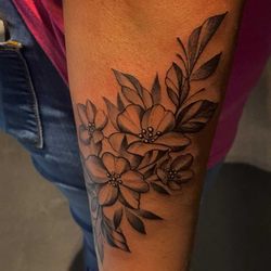 Sessions Tattoo Club - Floral tattoo
