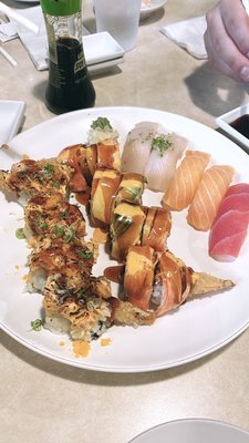 Maru Sushi by null