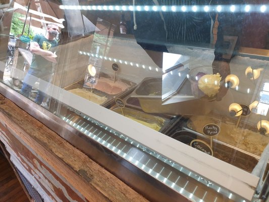 Laina’s Handmade Ice Cream by null