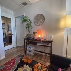 Kaufman Wellness - Waiting area