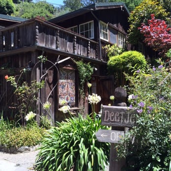 Deetjen's Restaurant - Store next to the restaurant. Check it out - American Near Me - Big Sur, California