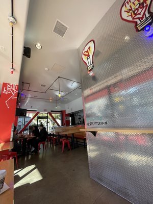 Dave's Hot Chicken by null