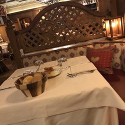 La Valtellinese - Interior, corner table. Free varieties of bread served immediately
