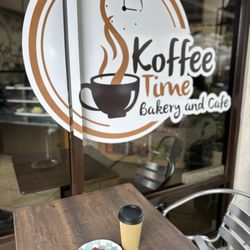 Koffee Time - Apple Raisin Cinnamon Scone and Coffee