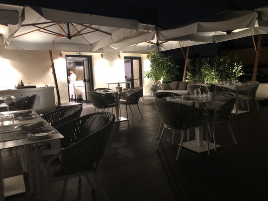 Divinity Restaurant & Lounge Bar by null