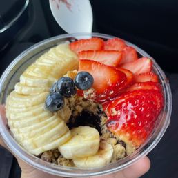 My new favorite acai bowl!