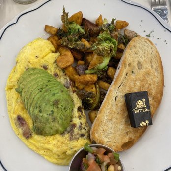 Sweet Maple - Hass omelette - Breakfast & Brunch Near Me - Cupertino, California Sweet Maple - Hass omelette - Breakfast & Brunch Near Me - Cupertino, California