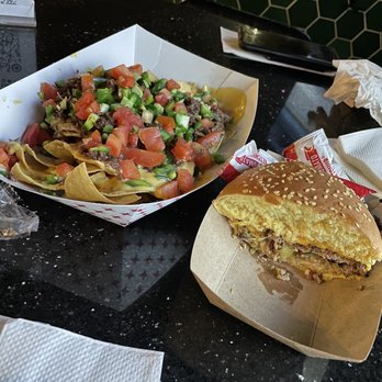 Monkey's Tail - Barbacoa nachos and Chango Burger - Cocktail Bars Near Me - Houston, Texas Monkey's Tail - Barbacoa nachos and Chango Burger - Cocktail Bars Near Me - Houston, Texas