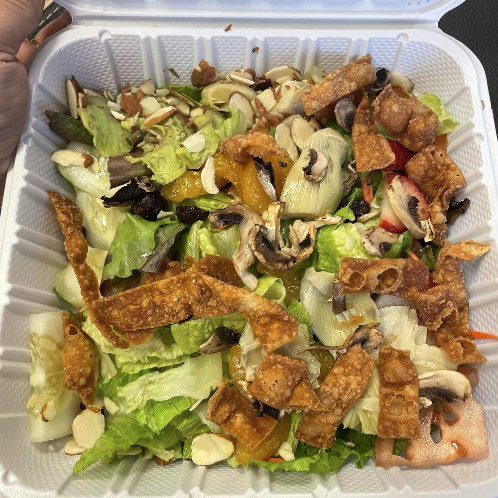 The Kitchen Witch Cafe & Bakery - Bakeries Near Me - Pāhoa, Hawaii