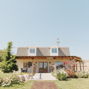 Lake Oak Meadows - Venues & Event Spaces Near Me - Temecula, California