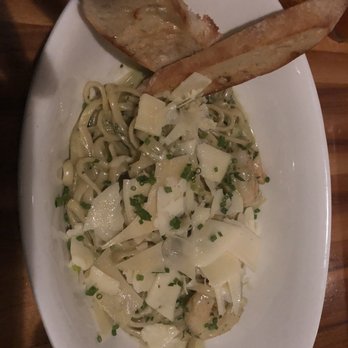 That Place In Ogunquit - Creamy Pesto & Shrimp Pasta - New American Near Me - Ogunquit, Maine