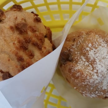 Beard Papa's - Creme puffs - Desserts Near Me - Los Angeles, California Beard Papa's - Creme puffs - Desserts Near Me - Los Angeles, California