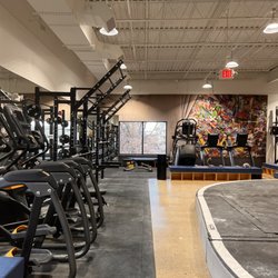 Vertical Rock Tysons Bouldering - Inside - Gym Area