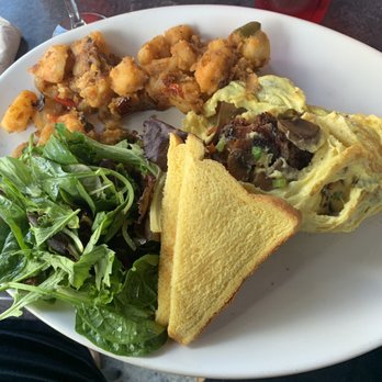 Butcher Bar - Omelette add bacon and burnt ends - Barbeque Near Me - Astoria, New York