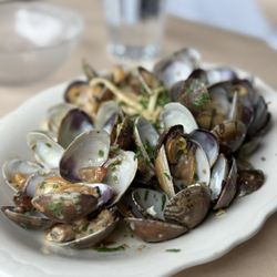 The Pink Door - Linguine alle Vongole