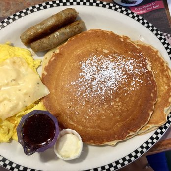 Black Bear Diner Laveen - Pancakes are big & delicious! - Diners Near Me - Laveen Village, Arizona Black Bear Diner Laveen - Pancakes are big & delicious! - Diners Near Me - Laveen Village, Arizona